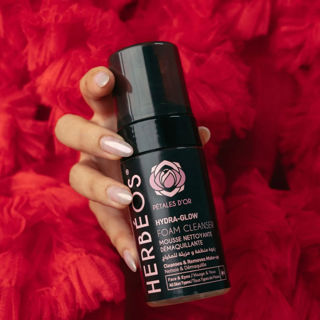 HERBÉOS Hydra Glow – Mousse Nettoyante Démaquillante Pétales d'Or 120 ml – Image 2